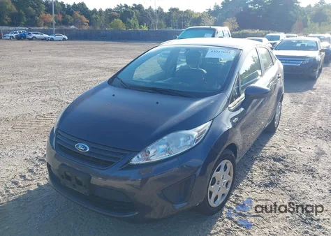 2013 Ford Fiesta S из США, поврежденный, VIN 3FADP4AJ0DM113631